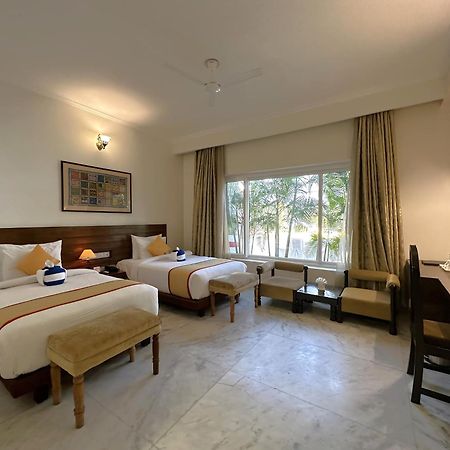 A S Hotels Кхаджурахо Экстерьер фото