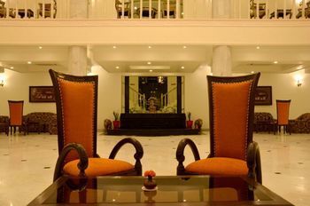 A S Hotels Кхаджурахо Экстерьер фото